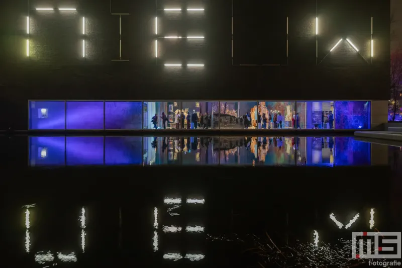 De buitenkant van het Nieuwe Instituut tijdens Museumnacht010 2026 Rotterdam  in Rotterdam