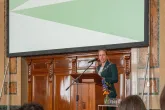 Burgermeester Carola Schouten tijdens de uitreiking van De Rotterdamse Kunstprijzen op het stadhuis in Rotterdam