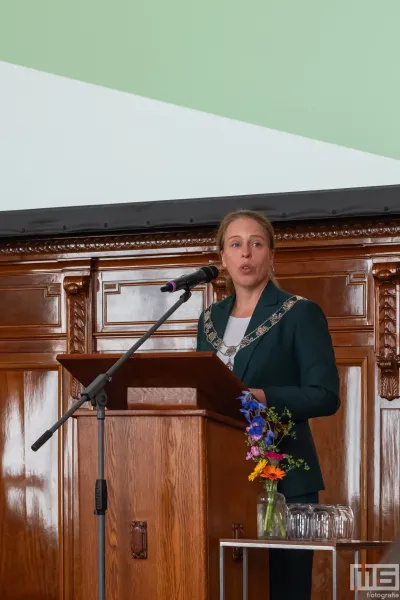 Burgermeester Carola Schouten tijdens de uitreiking van De Rotterdamse Kunstprijzen 2026 op het stadhuis in Rotterdam