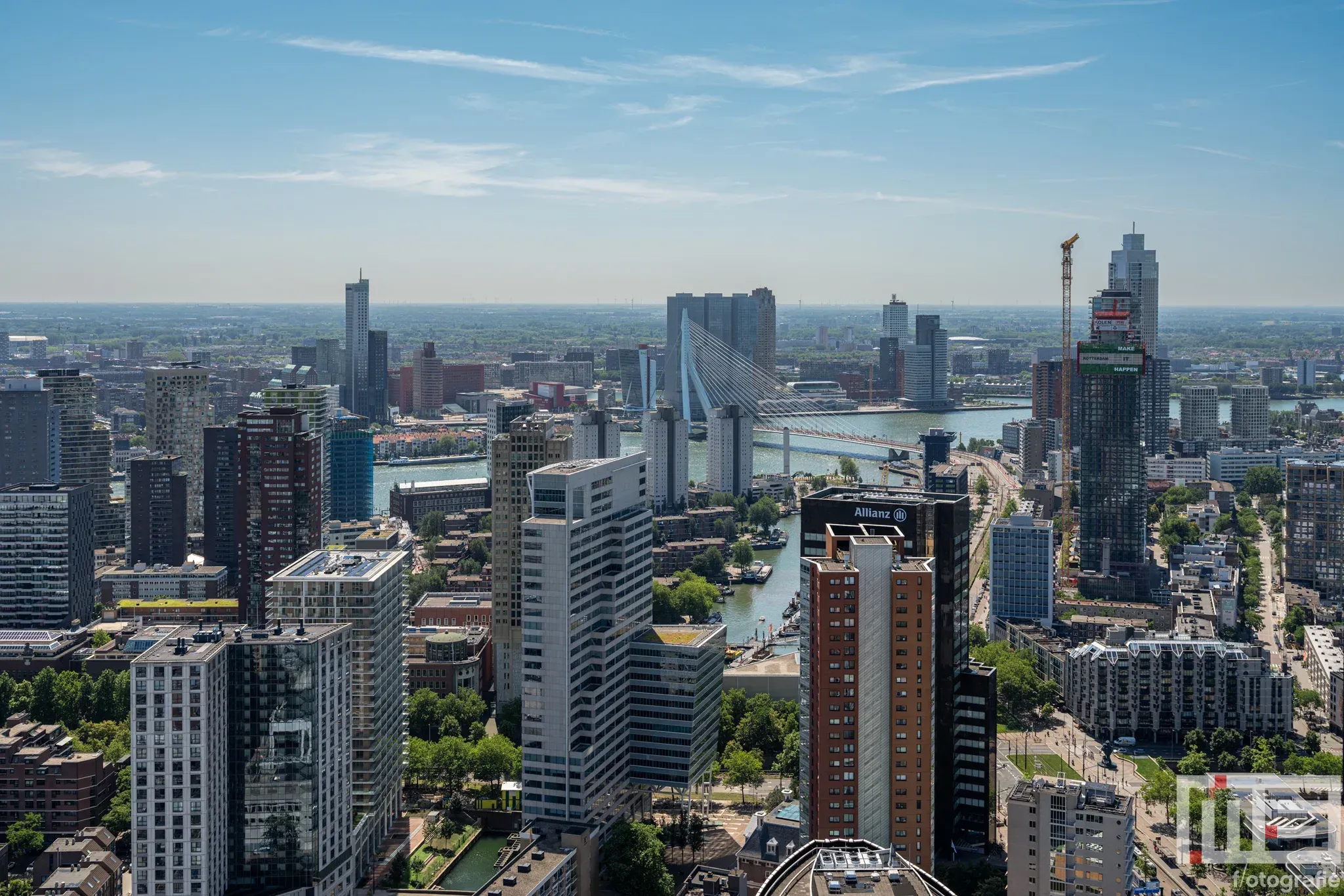 Te Koop | Het uitzicht op de skyline vanuit de POST Rotterdam tijdens de Dag en Nacht van de Architectuur in Rotterdam