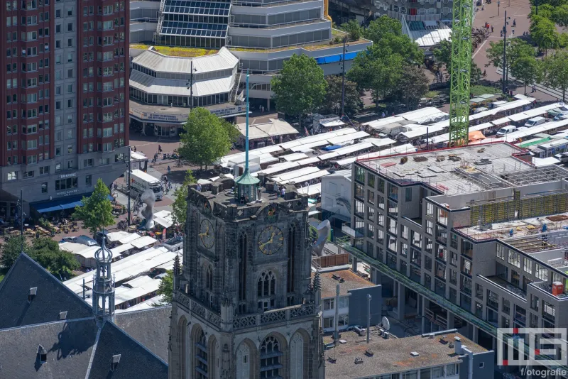 Het uitzicht op de Laurenskerk vanuit de POST Rotterdam tijdens de Dag en Nacht van de Architectuur in Rotterdam