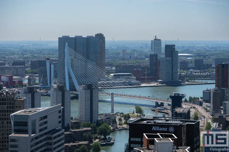 Het uitzicht op de skyline van Rotterdam vanuit de POST Rotterdam tijdens de Dag en Nacht van de Architectuur