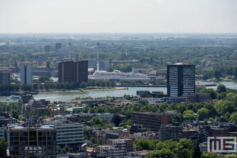 Het uitzicht vanuit de Delftse Poort tijdens de Dag en Nacht van de Architectuur in Rotterdam
