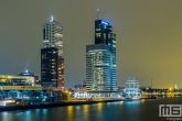 De Wilhelminapier met Zeilschip De Eendracht in Rotterdam