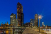 Te Koop | De Rijnhavenbrug tussen de Wilhelminapier en Katendrecht in Rotterdam by Night