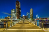 Te Koop | De Rijnhavenbrug tussen de Wilhelminapier en Katendrecht in Rotterdam by Night