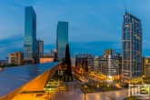 Te Koop | Het stationsplein in Rotterdam Centrum met het Centraal Station