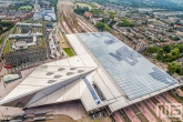 Het bovenaanzicht van het Centraal Station in Rotterdam Centrum