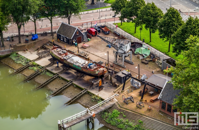 De scheepshelling Koningspoort in de Oude Haven in Rotterdam