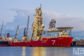 Te Koop | Het offshore schip Seven Rio van Subsea7 in de Waalhaven in Rotterdam