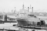 Het ss Rotterdam in zwart/wit in Rotterdam Katendrecht