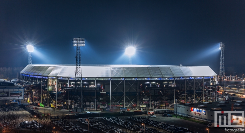 Te Koop | Het Feyenoord Stadion De Kuip in Rotterdam by Night tijdens een speelavond