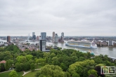 Te Koop | Het cruiseschip Harmony of the Seas gaat richting de Cruise Terminal in Rotterdam