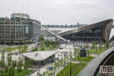 Het stationsplein en Centraal Station in Rotterdam Centrum