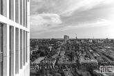 Te Koop | De skyline van Rotterdam vanuit First Rotterdam in zwart/wit