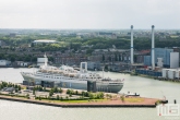 Te Koop | Het cruiseschip ss Rotterdam met attractiepark Rotterdam in Rotterdam