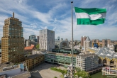 Te Koop | De Oudehaven in Rotterdam met de Rotterdamse vlag