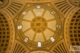 Het plafond van het Stadhuis in Rotterdam Centrum