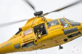 De SAR Helicoper tijdens een demo op de Wereldhavendagen in Rotterdam