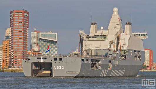 Zr. Ms. Karel Doorman A833 op de Wereldhavendagen in Rotterdam | Cover Small