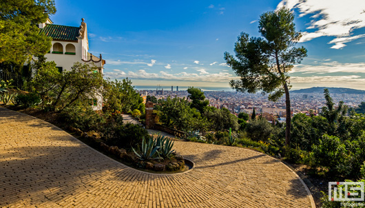 Casa Marti Trias in Parc Guell in Barcelona | Cover Small