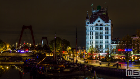 Het Witte Huis in de Oudehaven in Rotterdam by Night | Cover Small