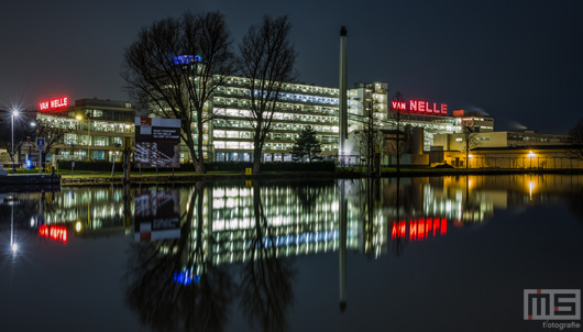 De Van Nelle Fabriek in Rotterdam by Night | Cover Small