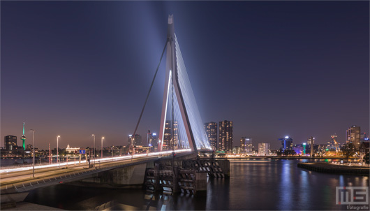 Rotterdam by Night - Ode aan de Erasmusbrug | Cover Small