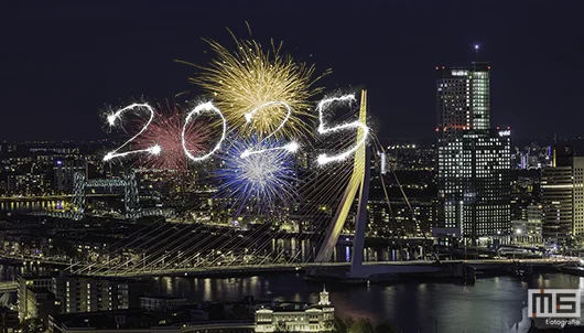 Gelukkig Nieuwjaar! Het Nationale Vuurwerk Rotterdam 2025 | Cover Small